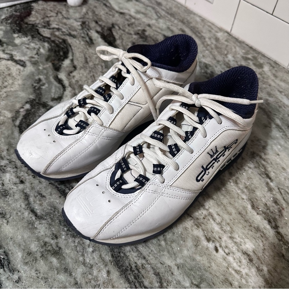 Vintage White and Blue Sneakers‎